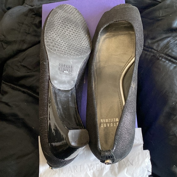 Stuart Weitzman Shimmering Snake Texture Leather Dark Silver Lining Logo Shoes - Picture 7 of 16